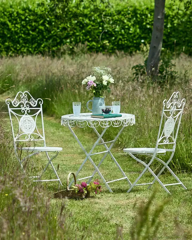 White metal garden table and chairs bistro set for outdoor areas 