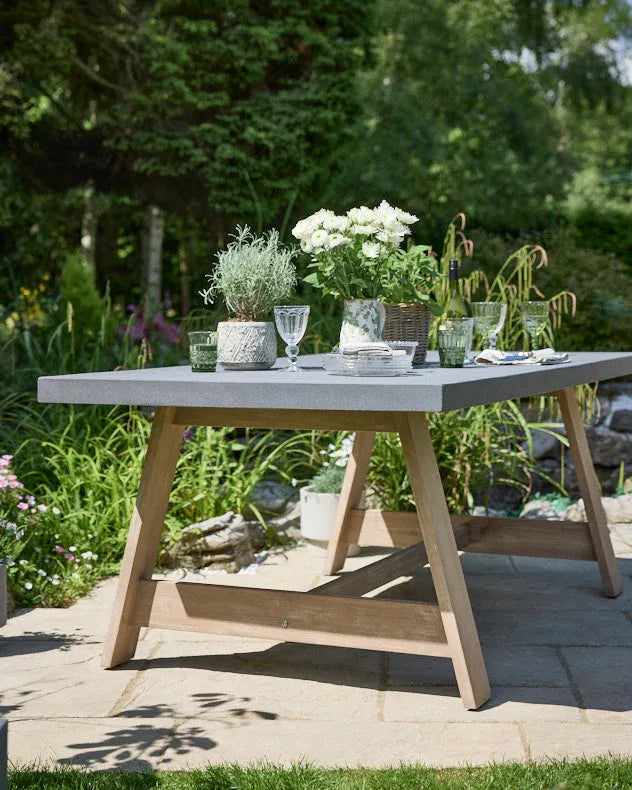 Outdoor table in grey with wooden legs